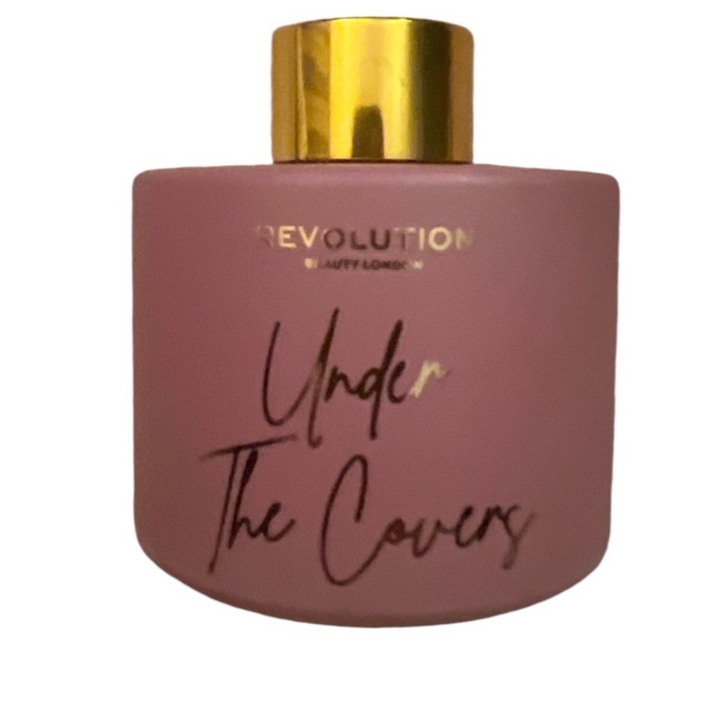 Revolution Under The Covers Reed Diffuser - Picture 2 of 4